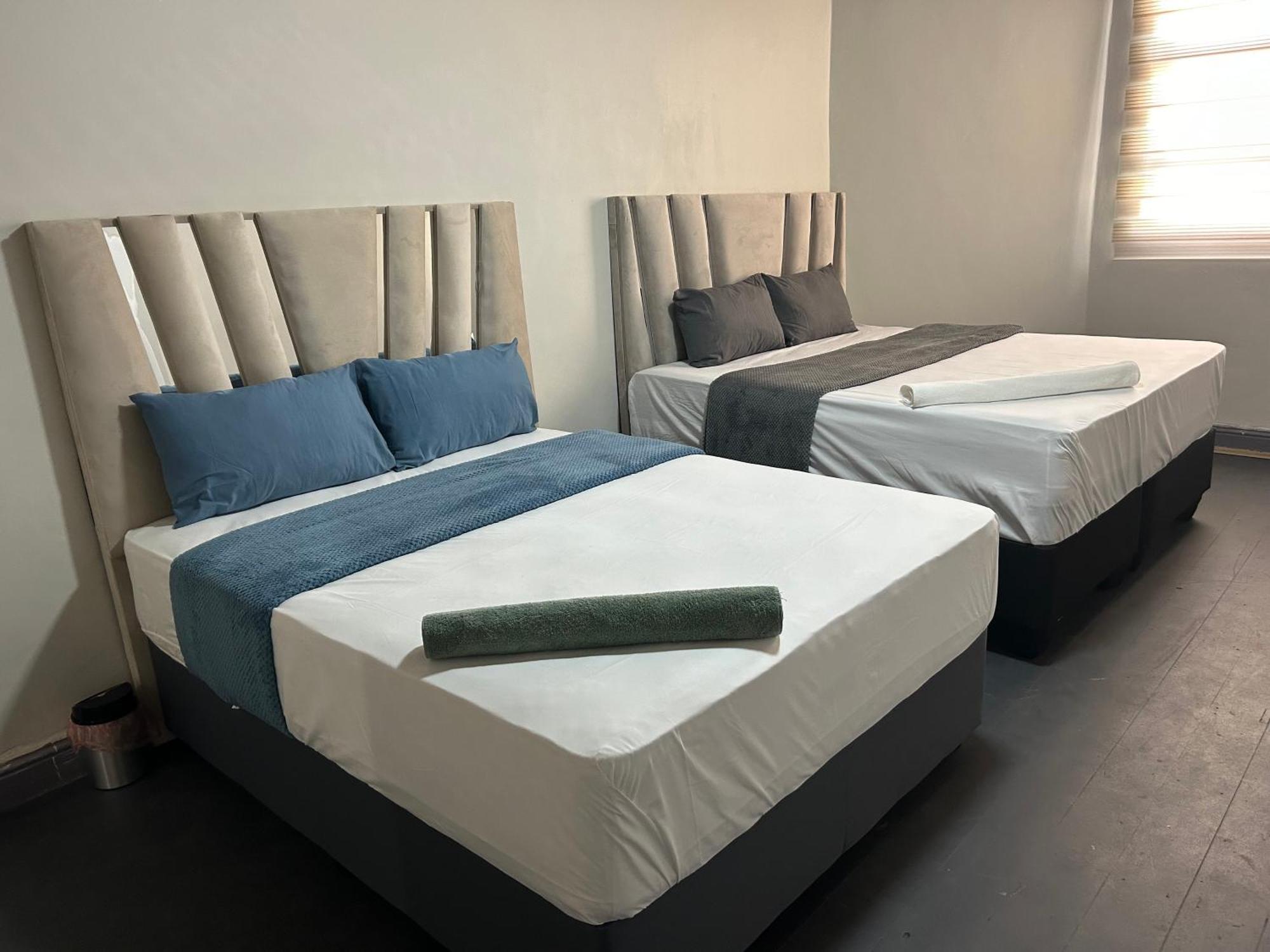 Chocolate City Guest House East London Bagian luar foto